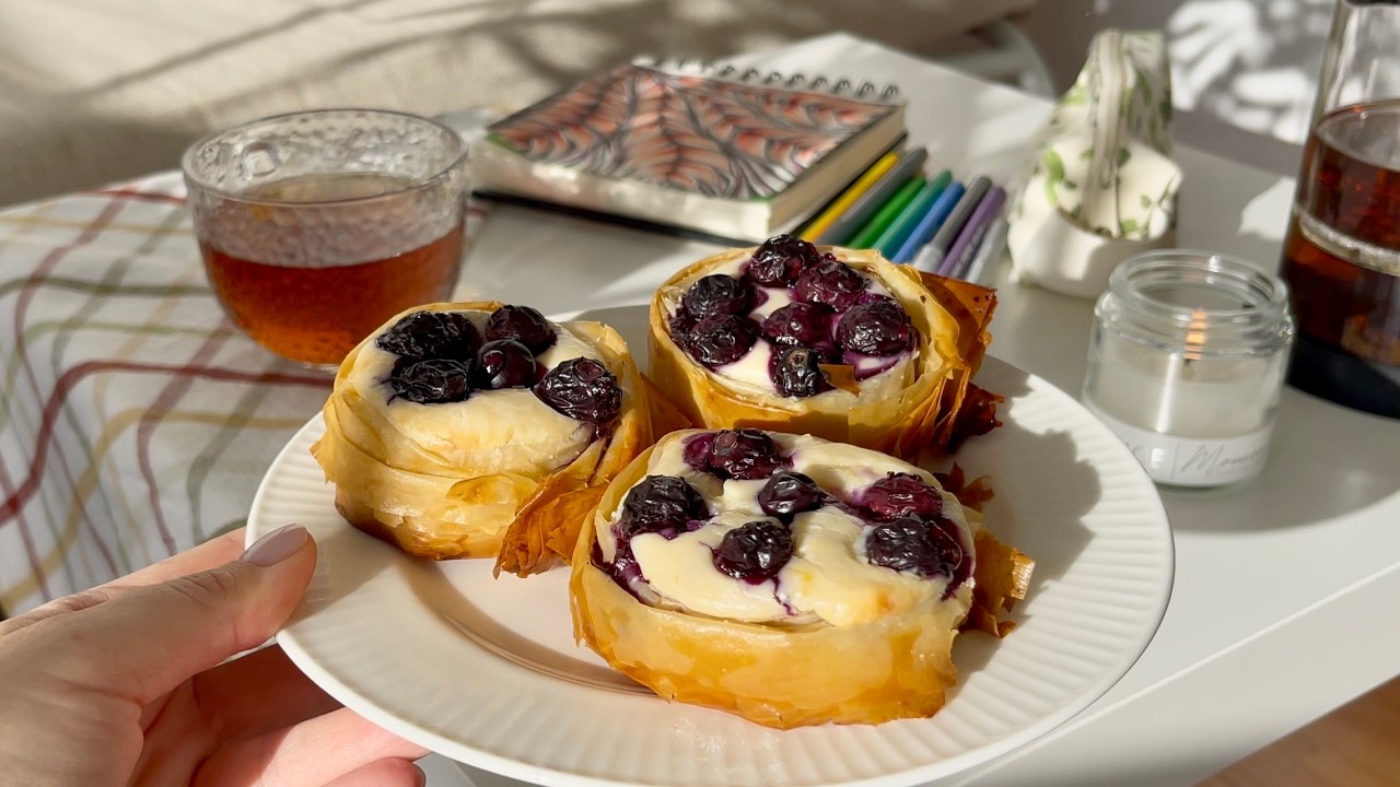 Crispy Blueberry Cream Cheese Phyllo Tarts |🎨Sketching & Slow Living in Spain