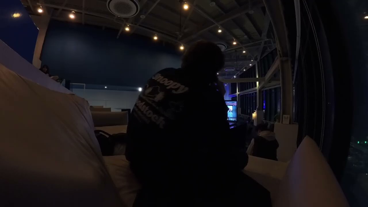 Relaxing at The November Lounge – Incheon, South Korea 🇰🇷✈️ /// #Stryker336 #Shorts