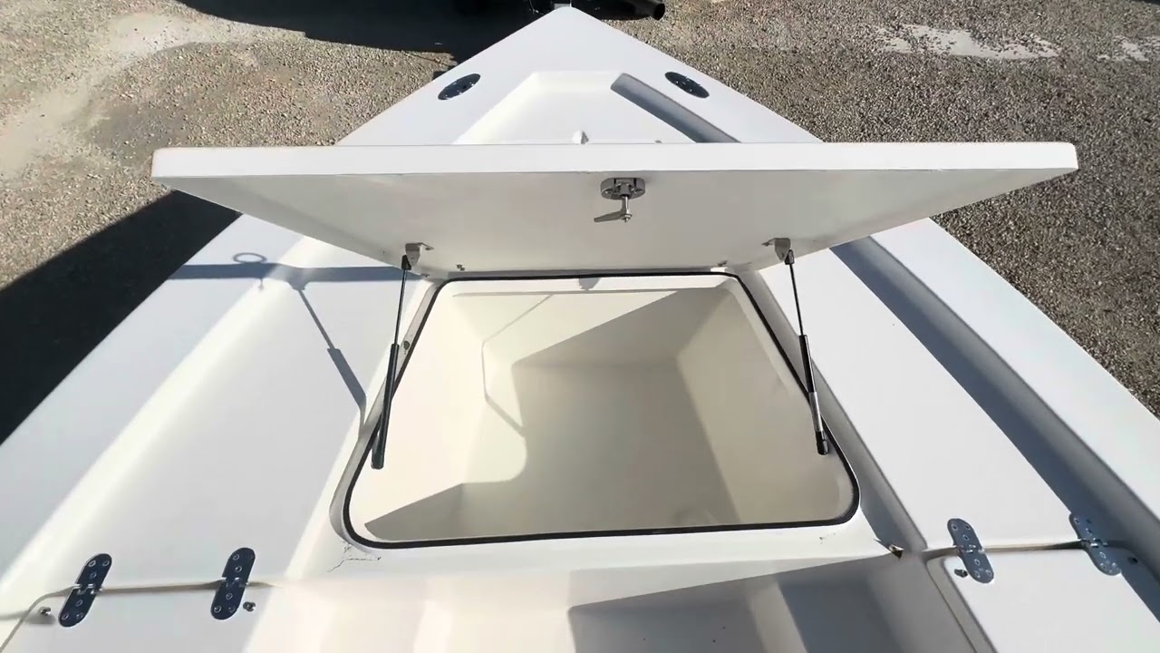 MayCraft 220 Bay walk-around.