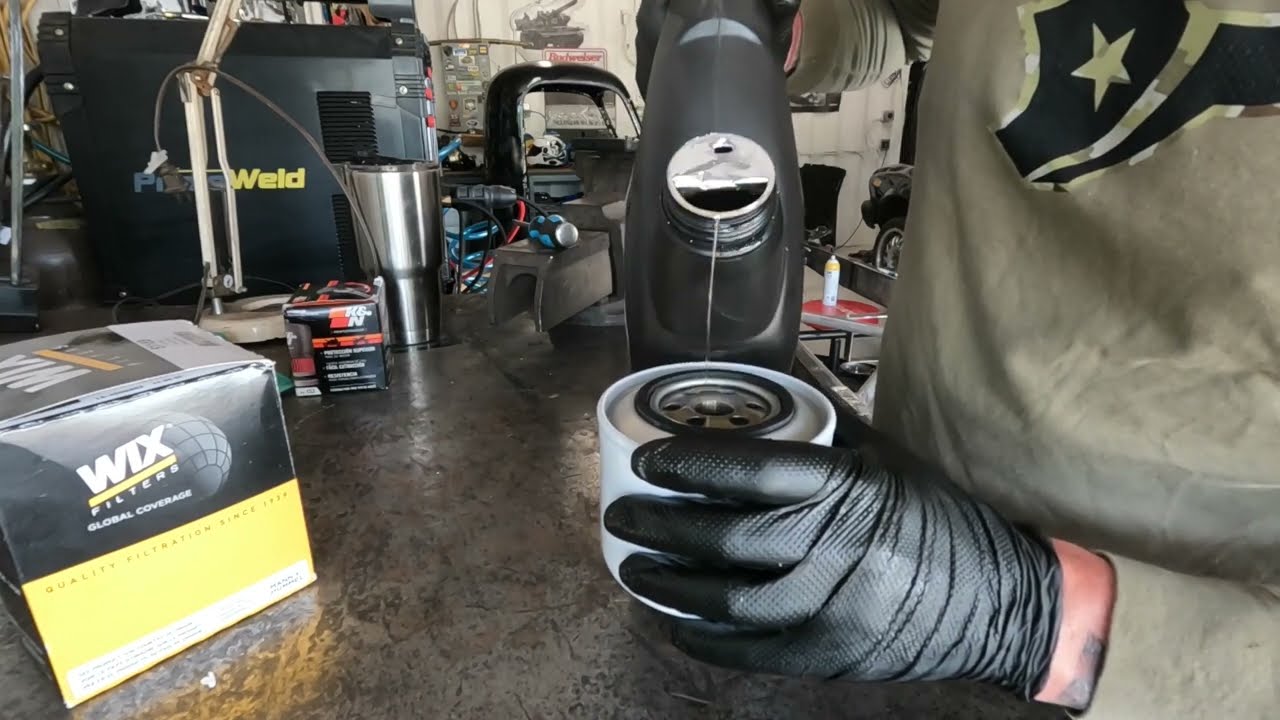 1979 Fiat Spider 124, 5k Service Part  3, oil and filter change