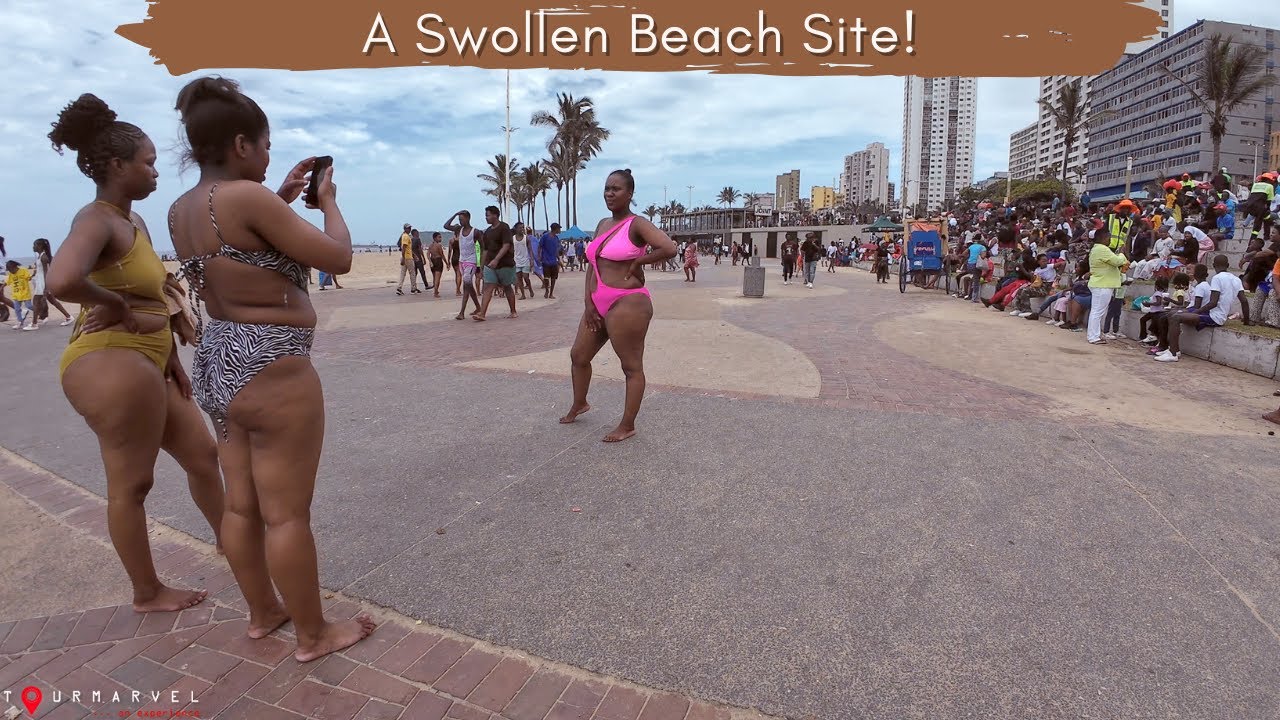 🇿🇦 South Africa | Durban: A Crowded South Beach! 