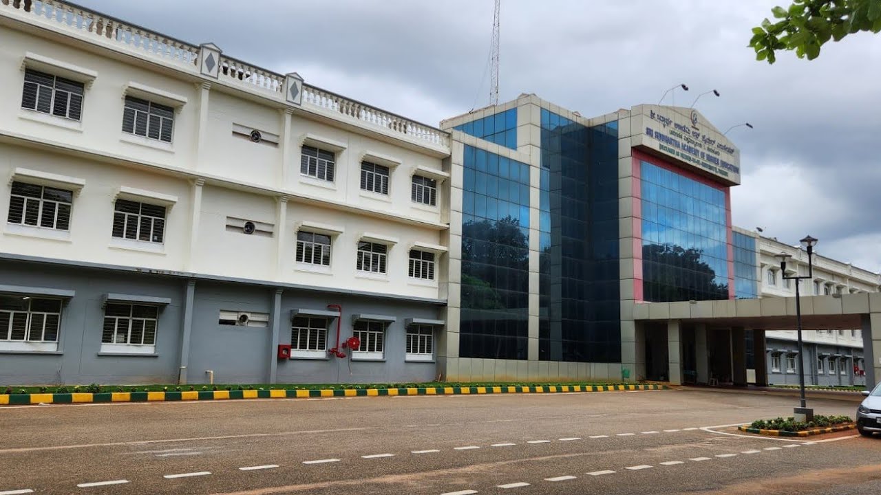 SRI SIDDHARTHA MEDICAL COLLEGE- Tumkur Karnataka