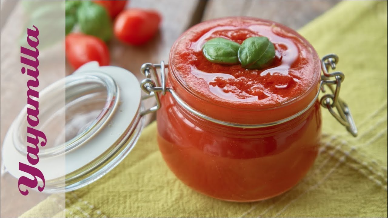Come fare il sugo di pomodoro e basilico | Italian Tomato Sauce Recipe