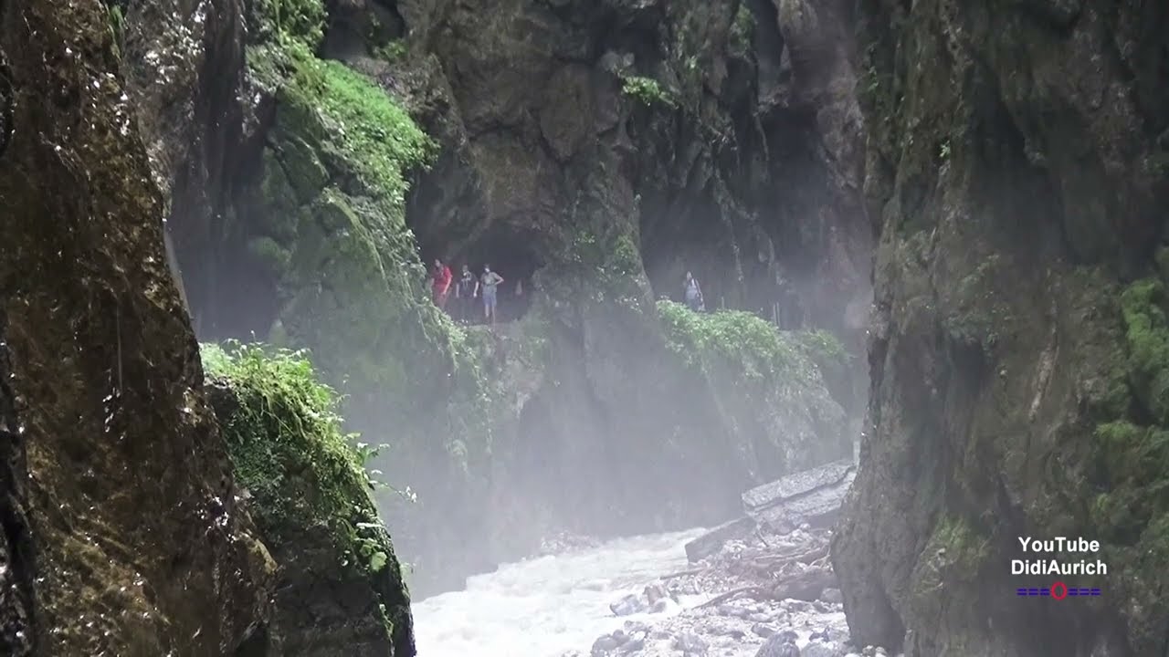 WAHNSINN. Die Partnachklamm. Einmaliges Naturwunder in Garmisch-Partenkirchen. Wildbach Partnach