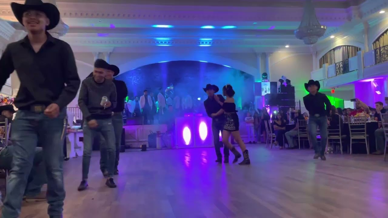Baile Sorpresa (Jenny’s Quinces)
