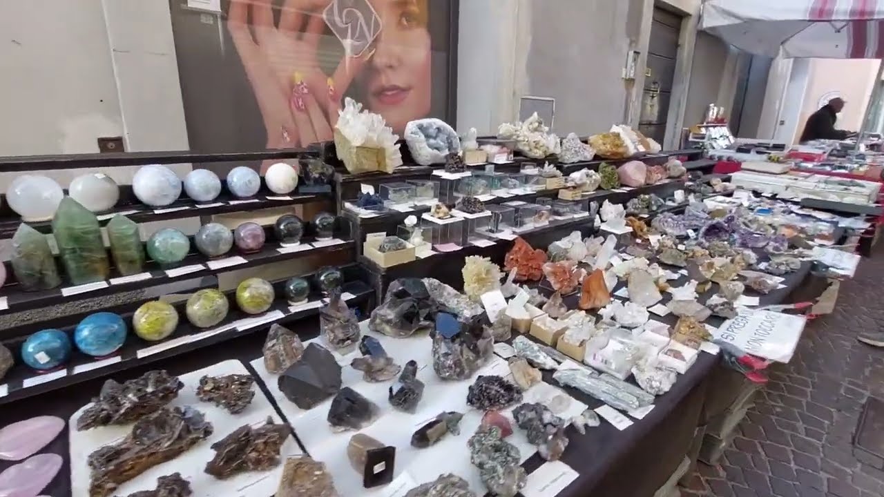 We Found A Marketplace With Vintage Goods in Treviglio, Italy (Bergamo Province)