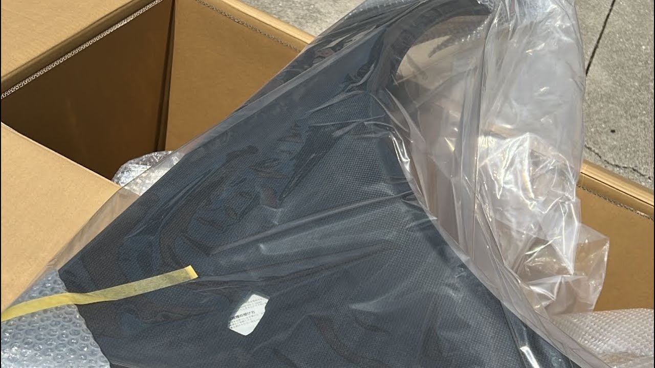 R34 GTR Carbon fender unboxing install 63110-RSR47