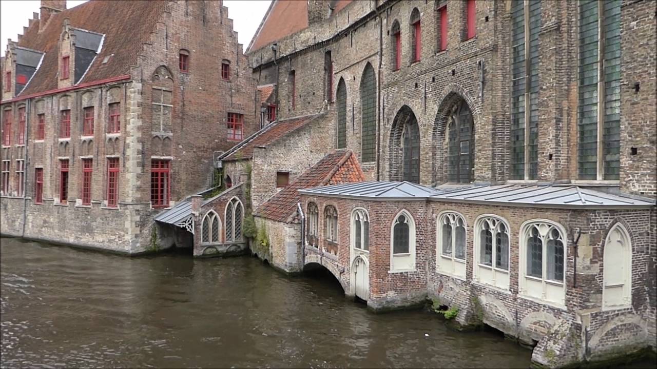 Bruges sightseeing in a nutshell