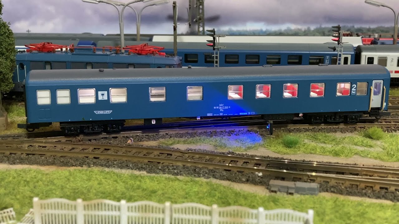 Fuggerth/Quabla WRy étkező kocsi tuning 3D belsővel és egyedi DCC világítással