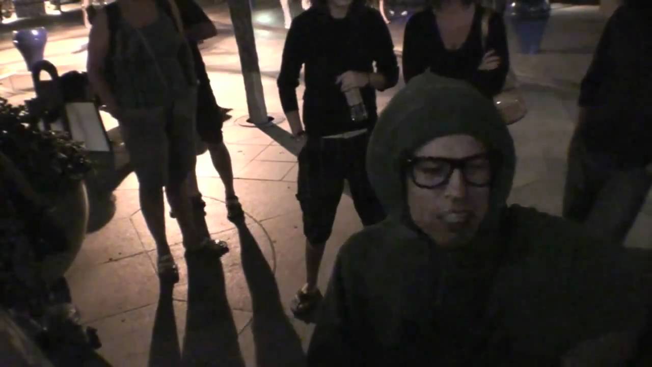 Merton Video #5 : Street Piano (8.10.10)