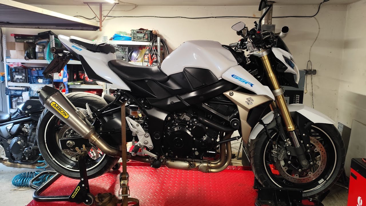 Suzuki GSR 750 pełen przegląd oraz eksploatacja.