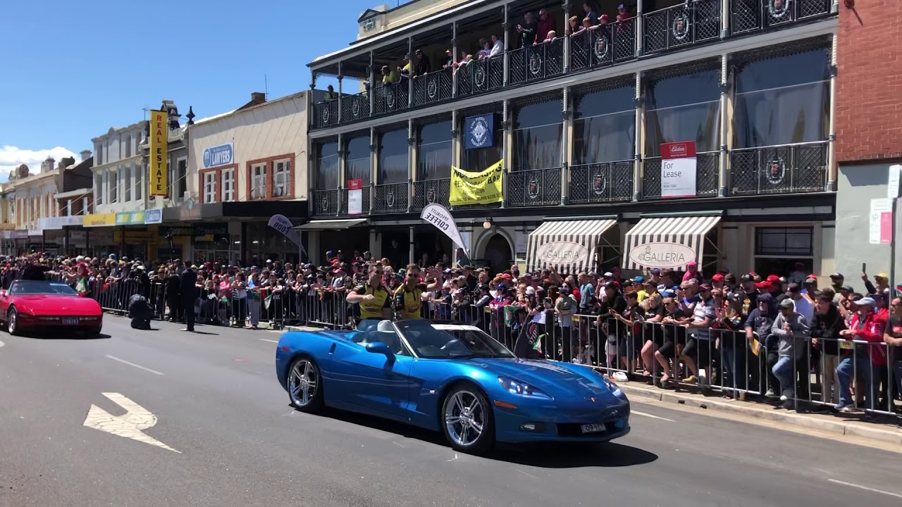 V8 SUPERCARS TRUCK PARADE N DRIVE PARADE AT SUPERCHEAP AUTO BATHURST 1000