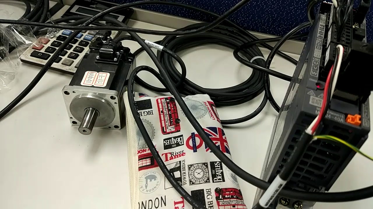 MR-J4 one-touch tuning