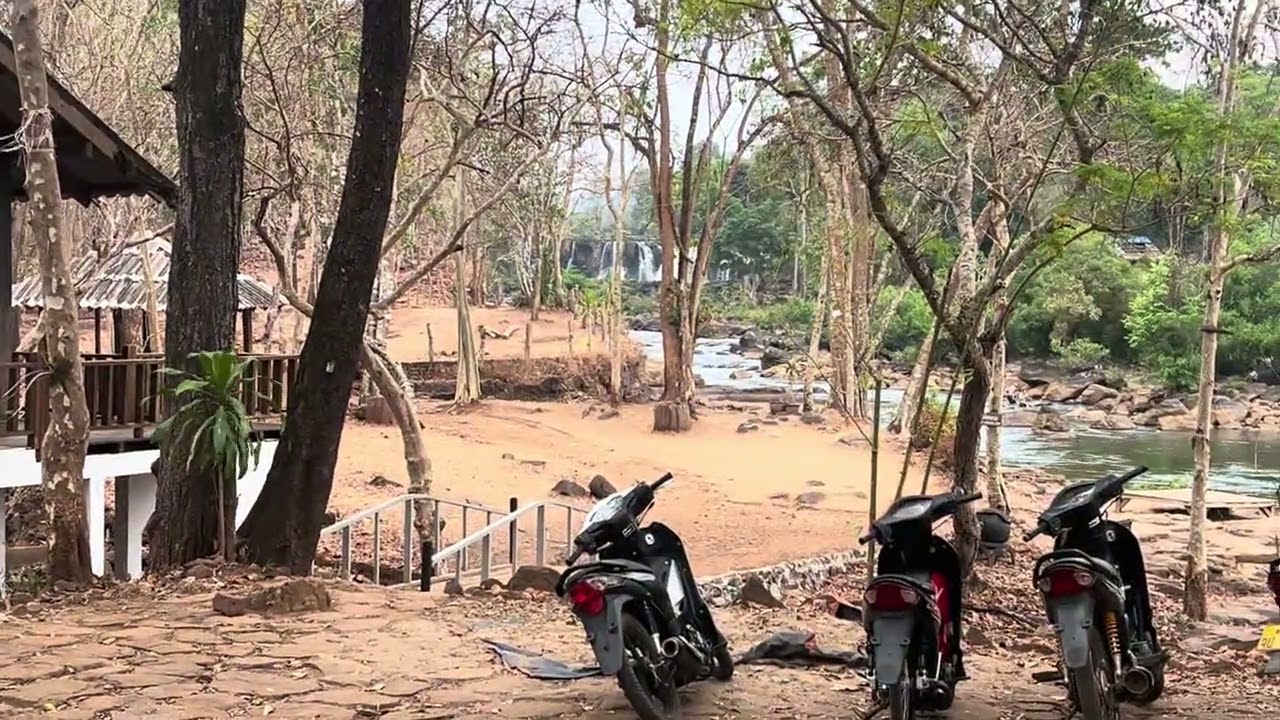 #bestaccomadationnearriver #laos #motorbikeadventures #waterfall #livelifefullest 