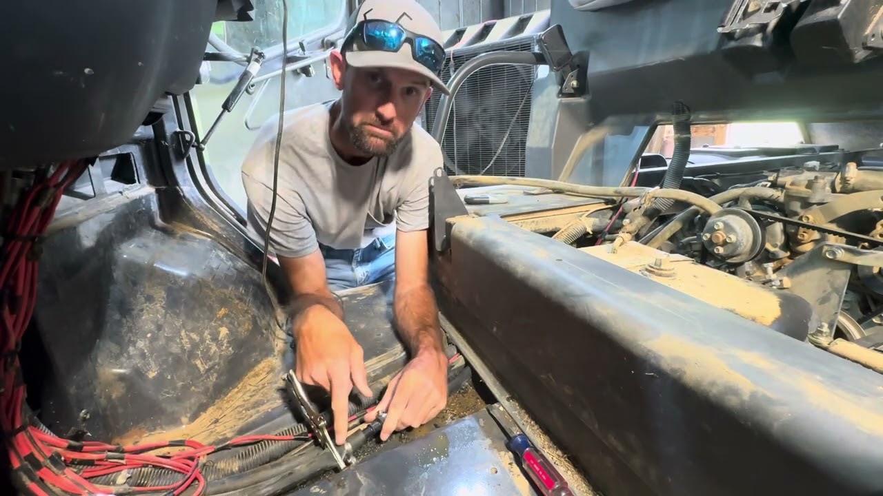 Well RATS the RTV overheating problem returns. #kubota#mechanic#repair#farming#sidebyside #tractor