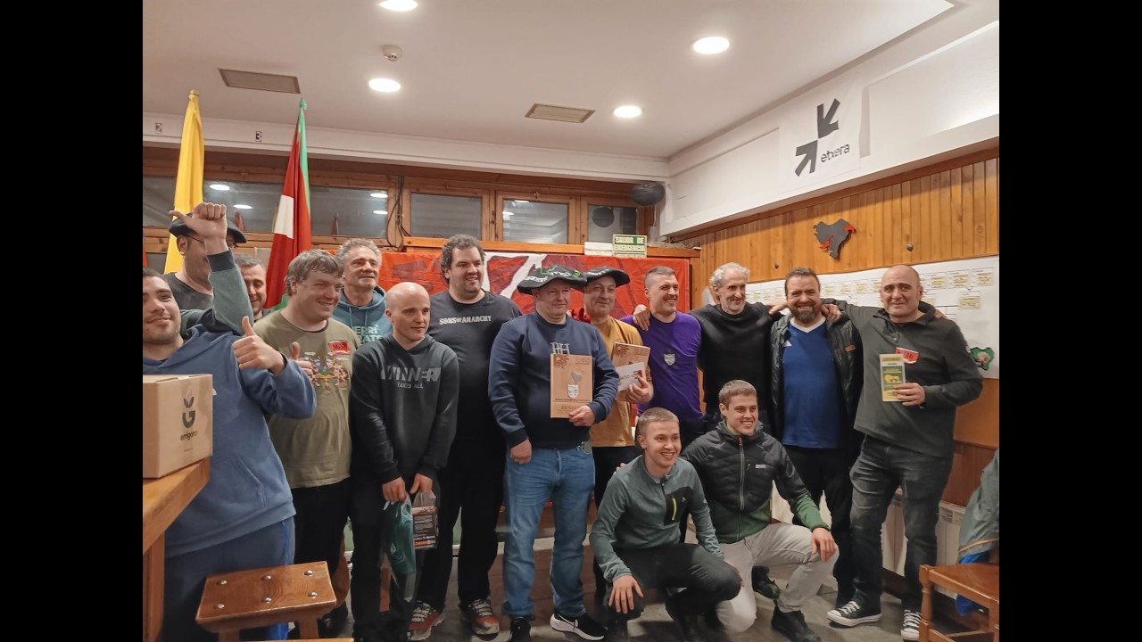 Nafarroako Finala - Euskal Herriko XVII. Mus Txapelketako txapela Leitzara