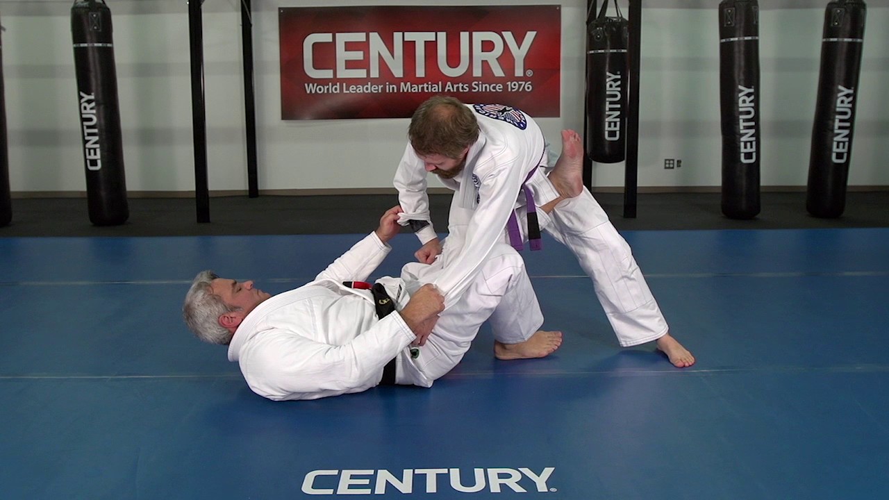 Ricardo Liborio BJJ Tip of the Month: De La Riva Sweep to Half Guard