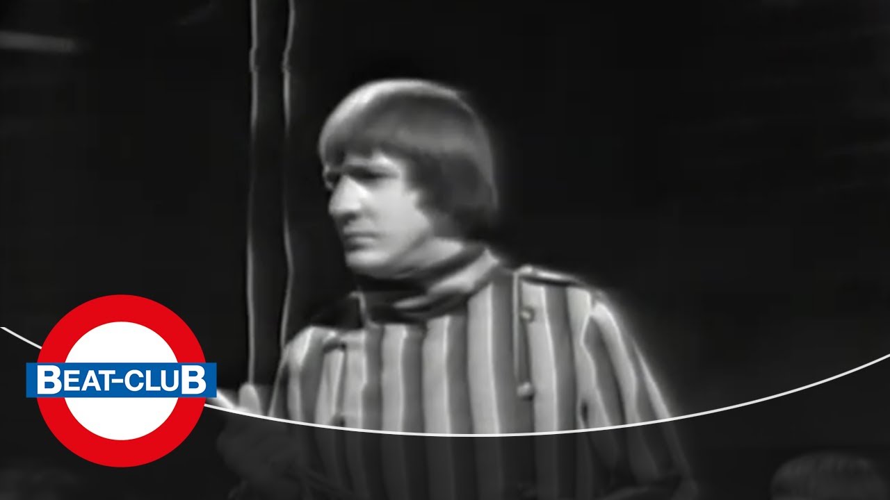 Sonny & Cher - Laugh at Me (1966)