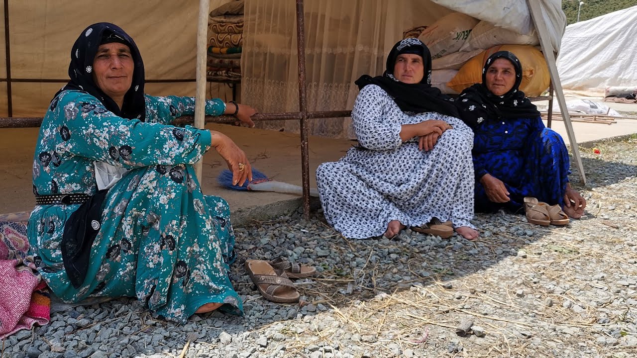Evlerinden uzaktaki mevsimlik tarım işçileri, bayramı buruk geçiriyor