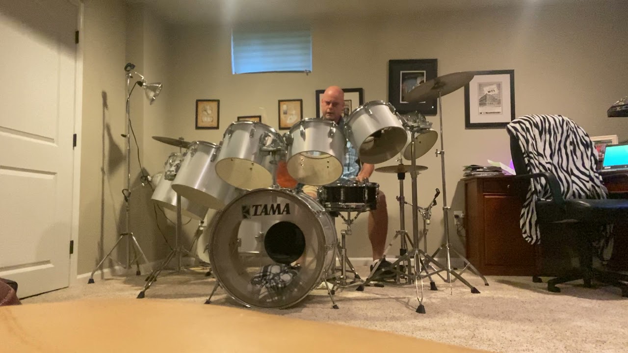Huge Tama Imperialstar drum set. Mishmash of heads