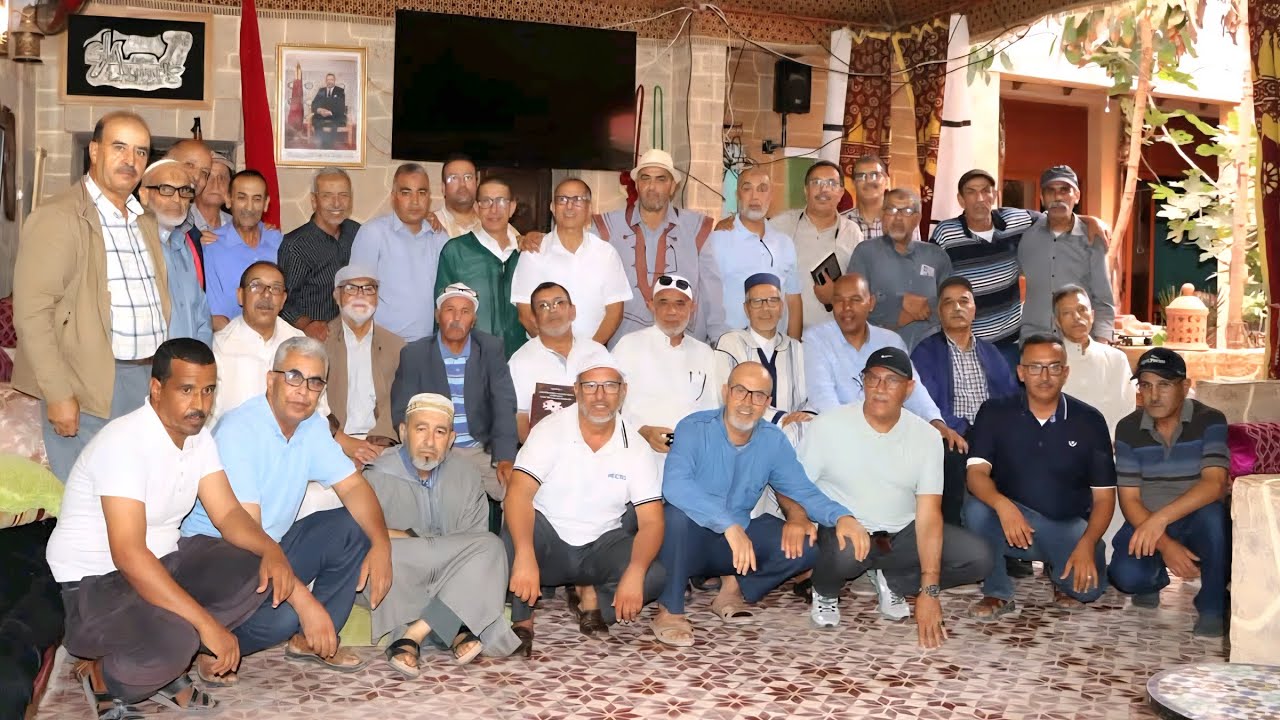 لقاء الاحبة :  قدماء طلبة اعدادية العبور يجتمعون بمركز تاوسنا 