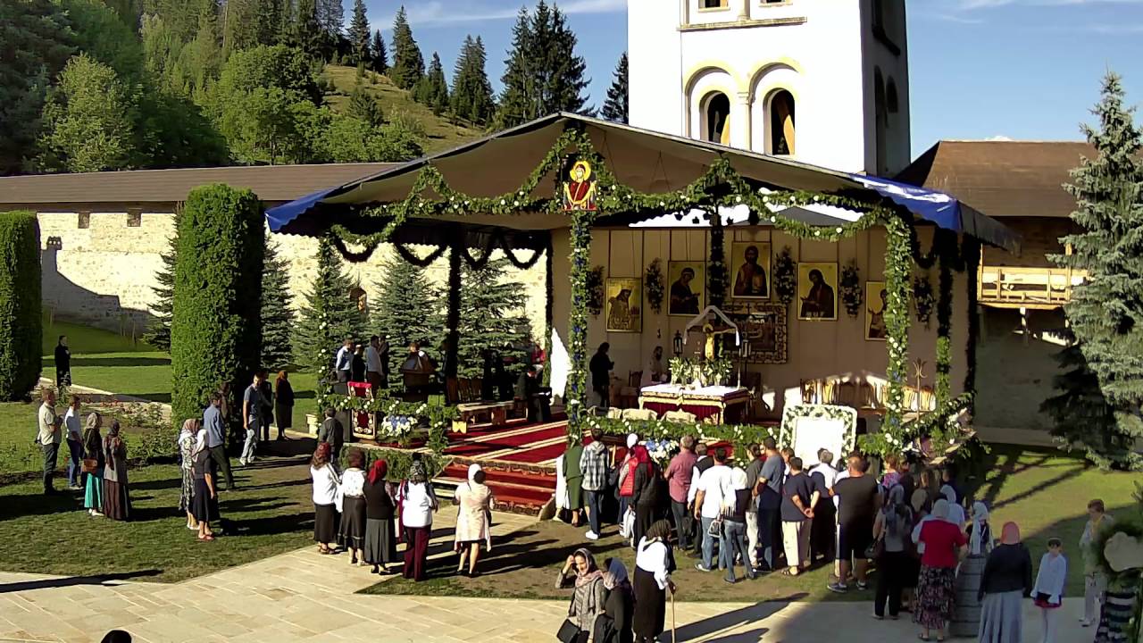 Priveghere la praznicul Adormirii Maicii Domnului