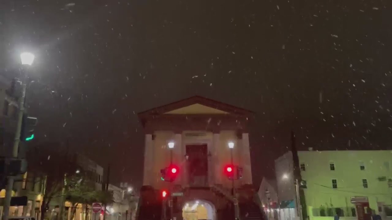 Downtown Charleston snow fun with Erin