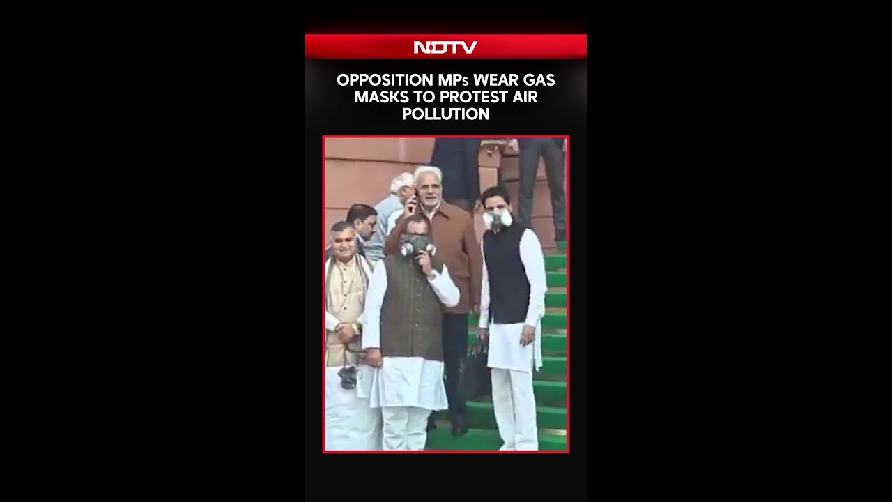 Delhi AQI Today | Opposition MPs Enter Parliament Wearing Gas Masks to Protest Air Pollution