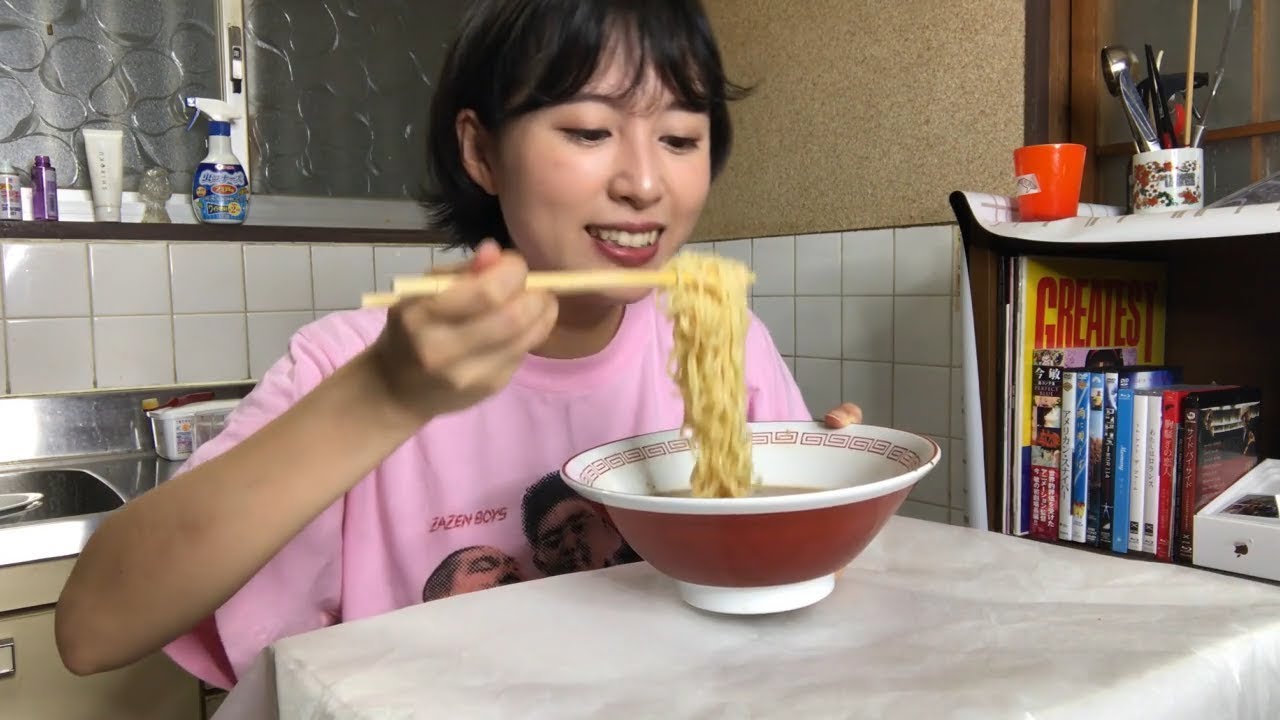 深夜2時に食べるサッポロ一番みそラーメン【vlog】