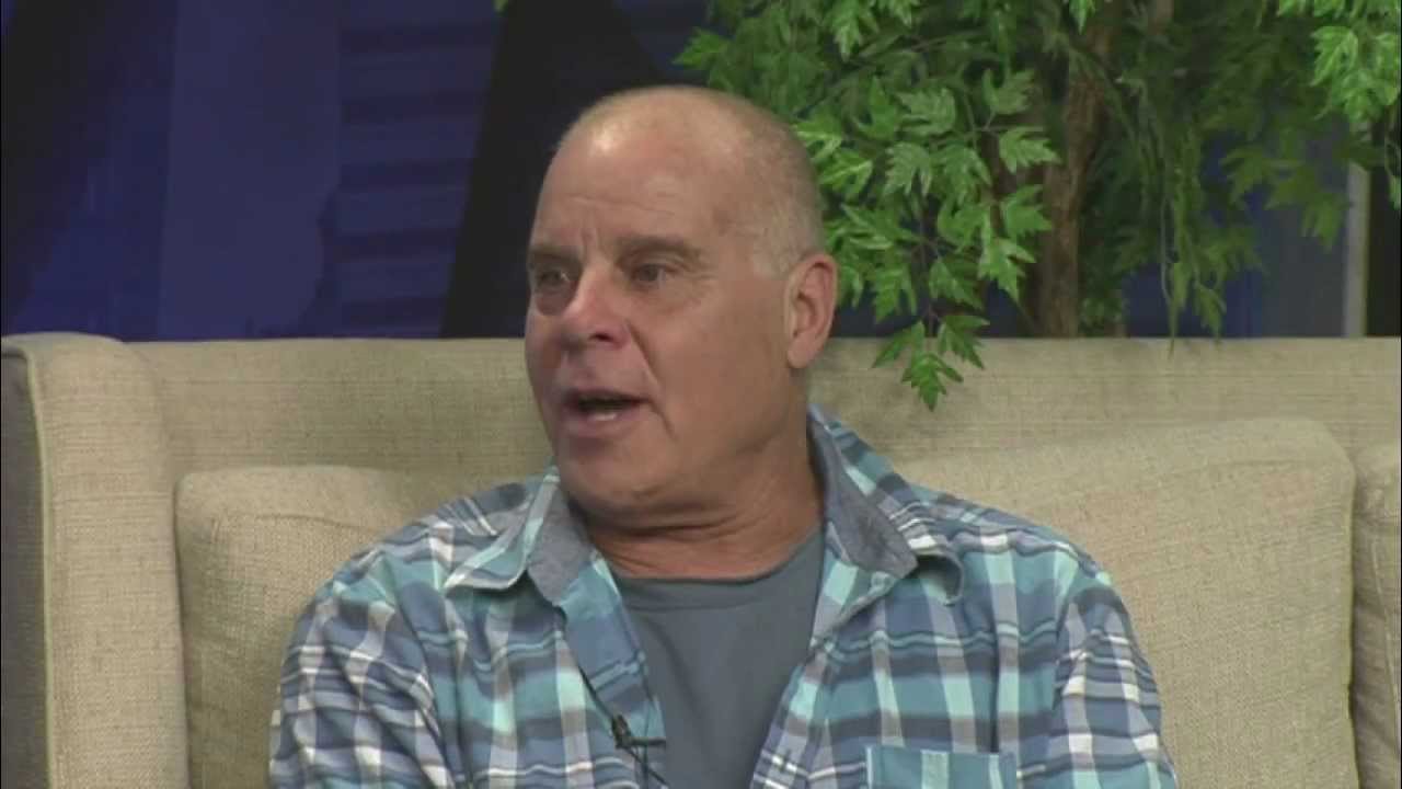 'Michael Myers' from Halloween terrorizes local newsroom