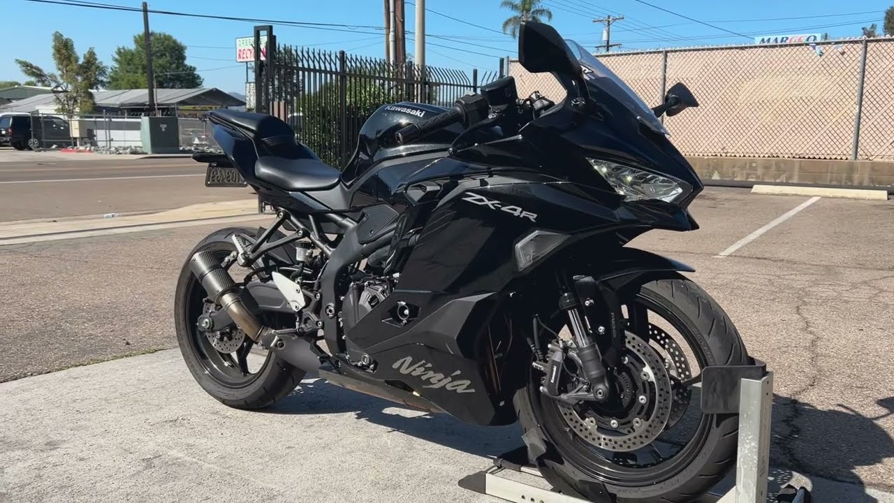 2025 Kawasaki Ninja ZX4R