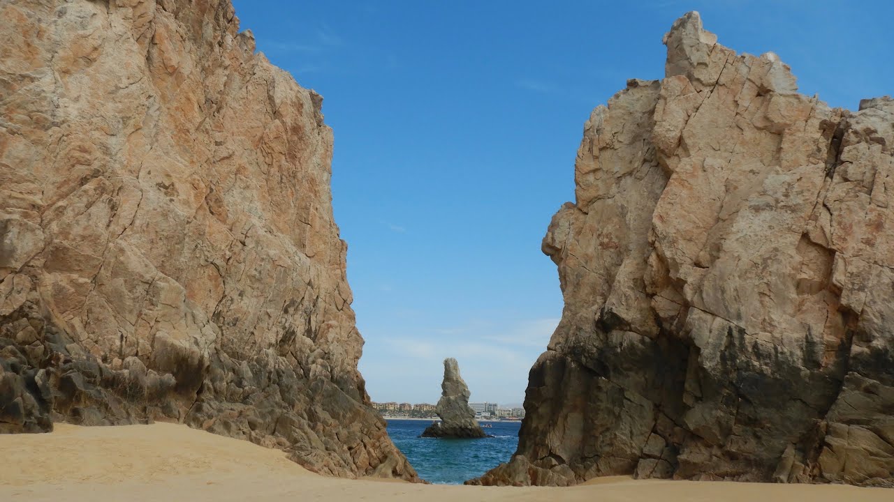 How to hike from Sol Mar Beach to Lover's Beach