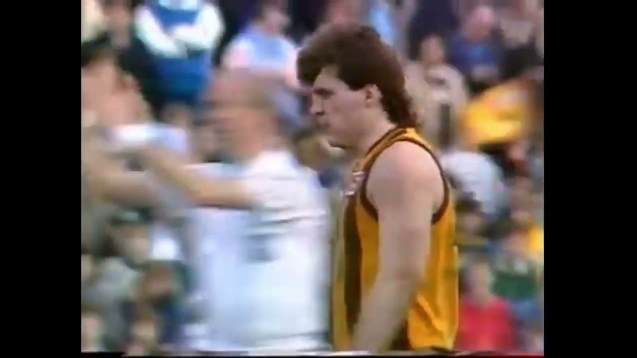 Jason Dunstall kicks 11 goals - Rd 16 1989