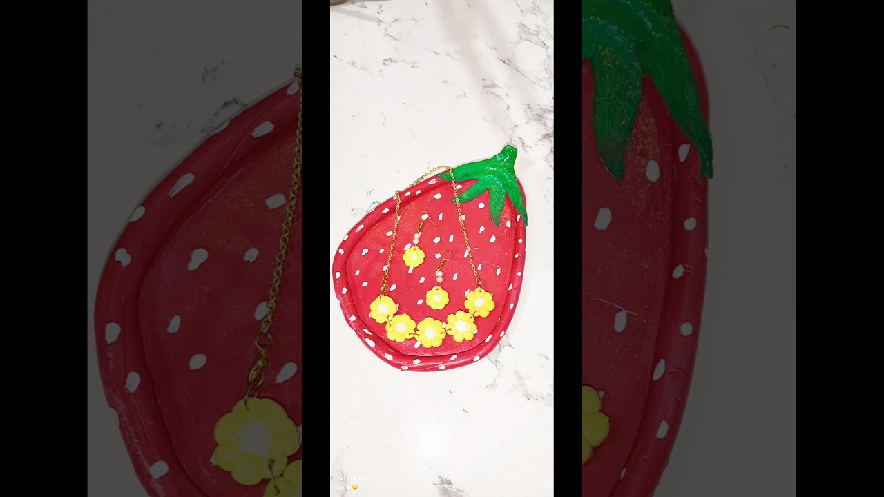 hand made clay jwellery plate #strawberry #shorts #trending #diy #craft #subscribe