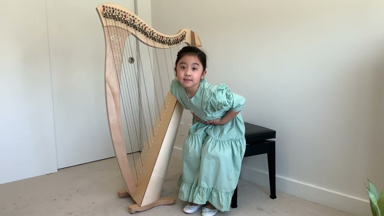 Emma Wong Performing Pachelbel’s Canon Advanced Harp Solo- Key of D 파헬벨 캐논 변주곡 하프