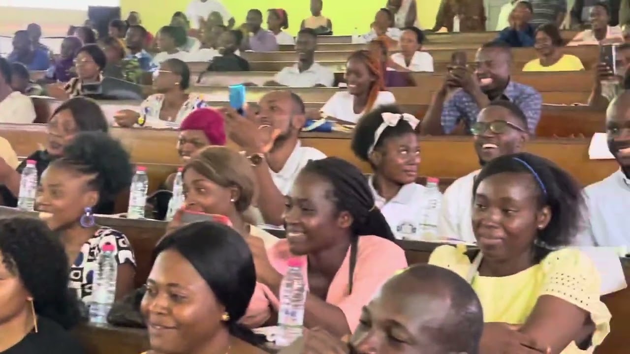 Université de douala ! Invité par le doyen de la faculté des sciences