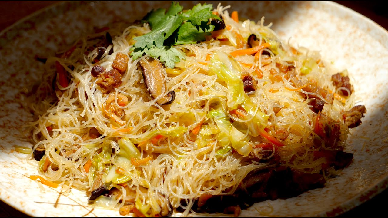 [台式炒米粉 Taiwanese Stir Fried Rice Noodles] 備料簡單，輕鬆炒！吃好管飽，台灣古早好滋味！  – Home Cooked Delights