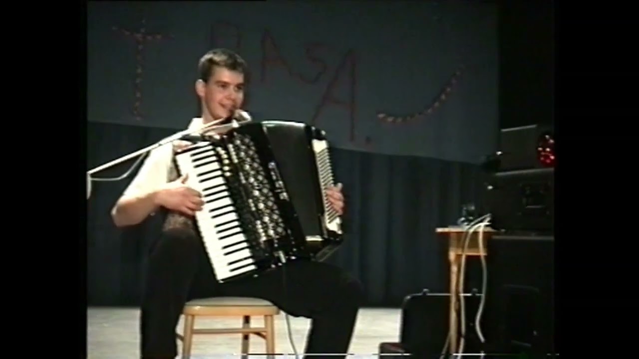 Pochovávanie basy v Solčanoch 1998.