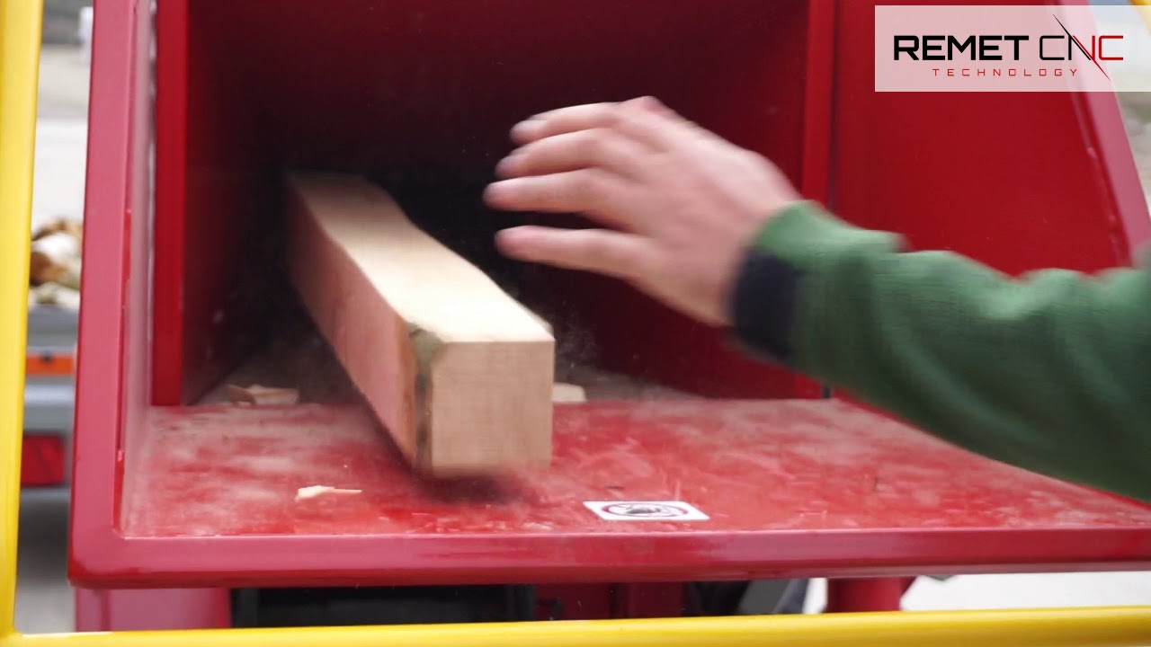 hakselaar Oerstaal, houtknipper,remet rpe-200 Remet
