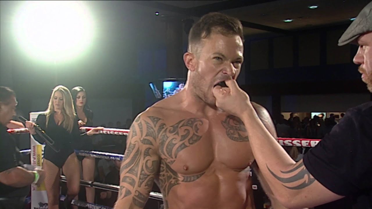 Marc Blundell vs Gavin Sheperd Queensbury Light Cruiser Weight title fight