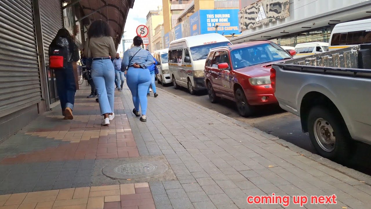 PRETORIA CITY LIFEI IN SOUTH AFRICA WINTERTIME