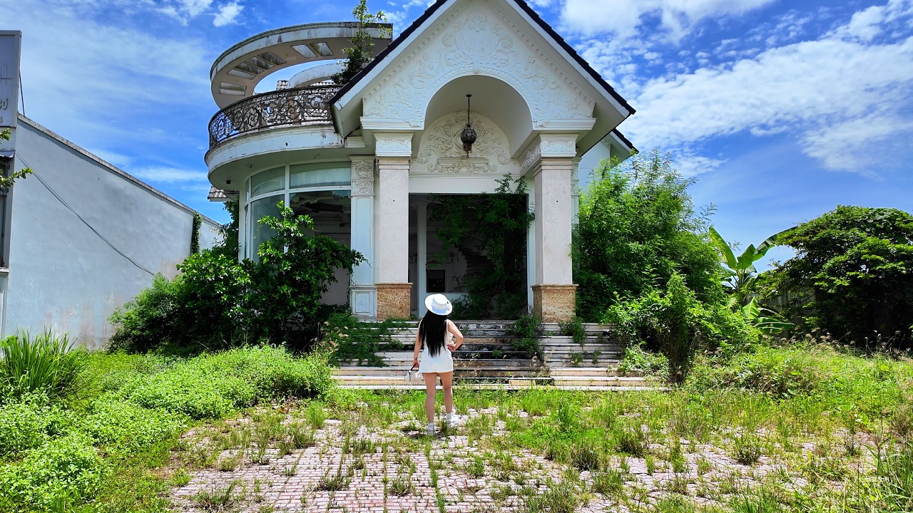 She Returned After 5 YEARS &mdash; What Happened to Her ABANDONED Villa Left Her SPEECHLESS