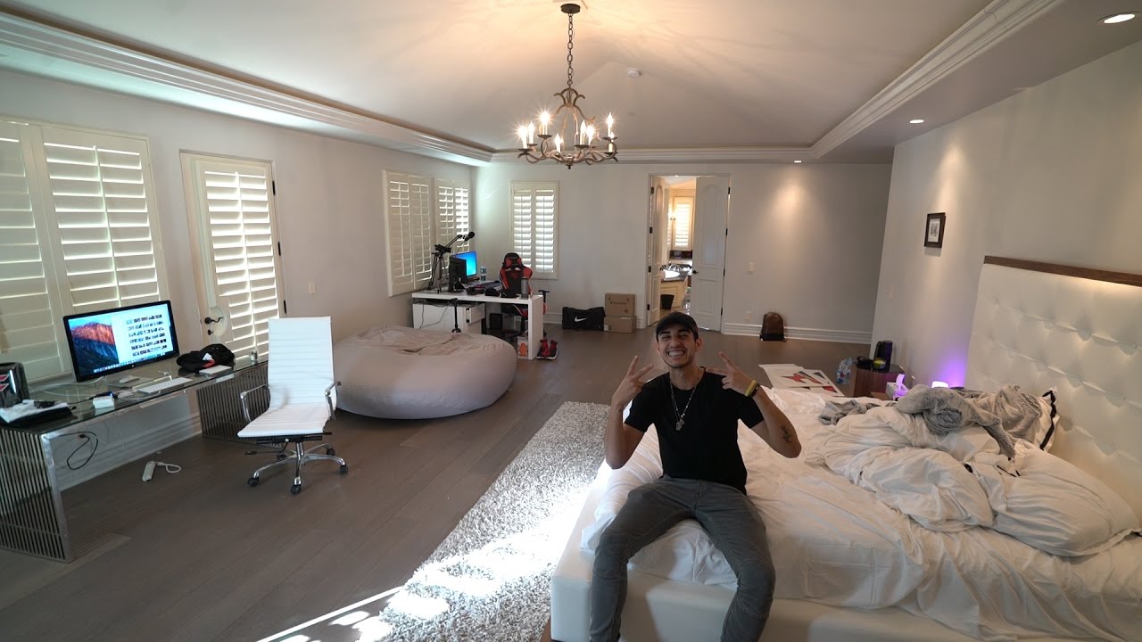 МОЙ НОВЫЙ ТУР ПО КОМНАТАМ - ГЛАВНАЯ СПАЛЬНЯ (FAZE HOUSE, LA)