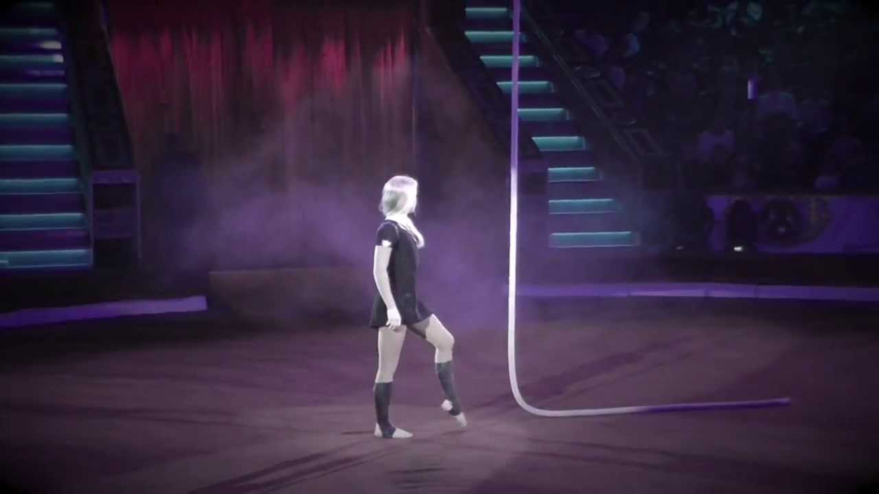 Anna Volodko - Swinging Aerial rope