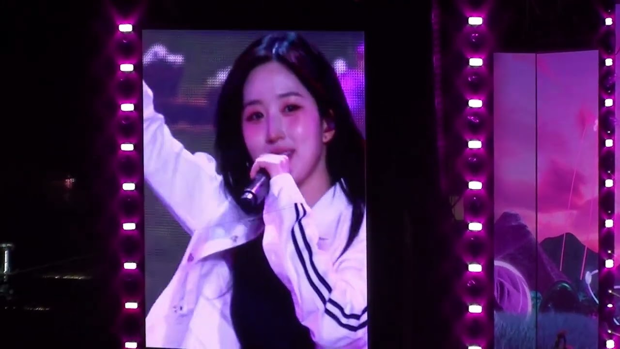 NMIXX - SOÑAR ver.Española (Madrid fancam 12/10/2024) Music Bank En Madrid