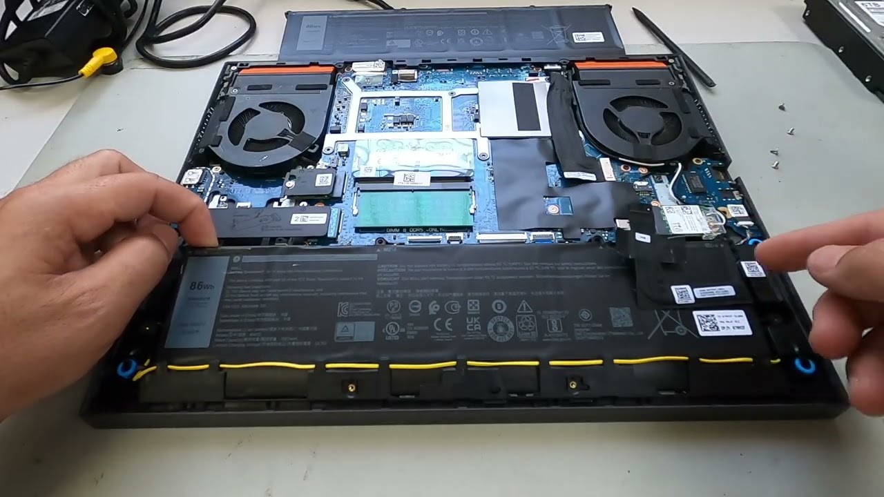 Dell G15 5530 Battery replacement