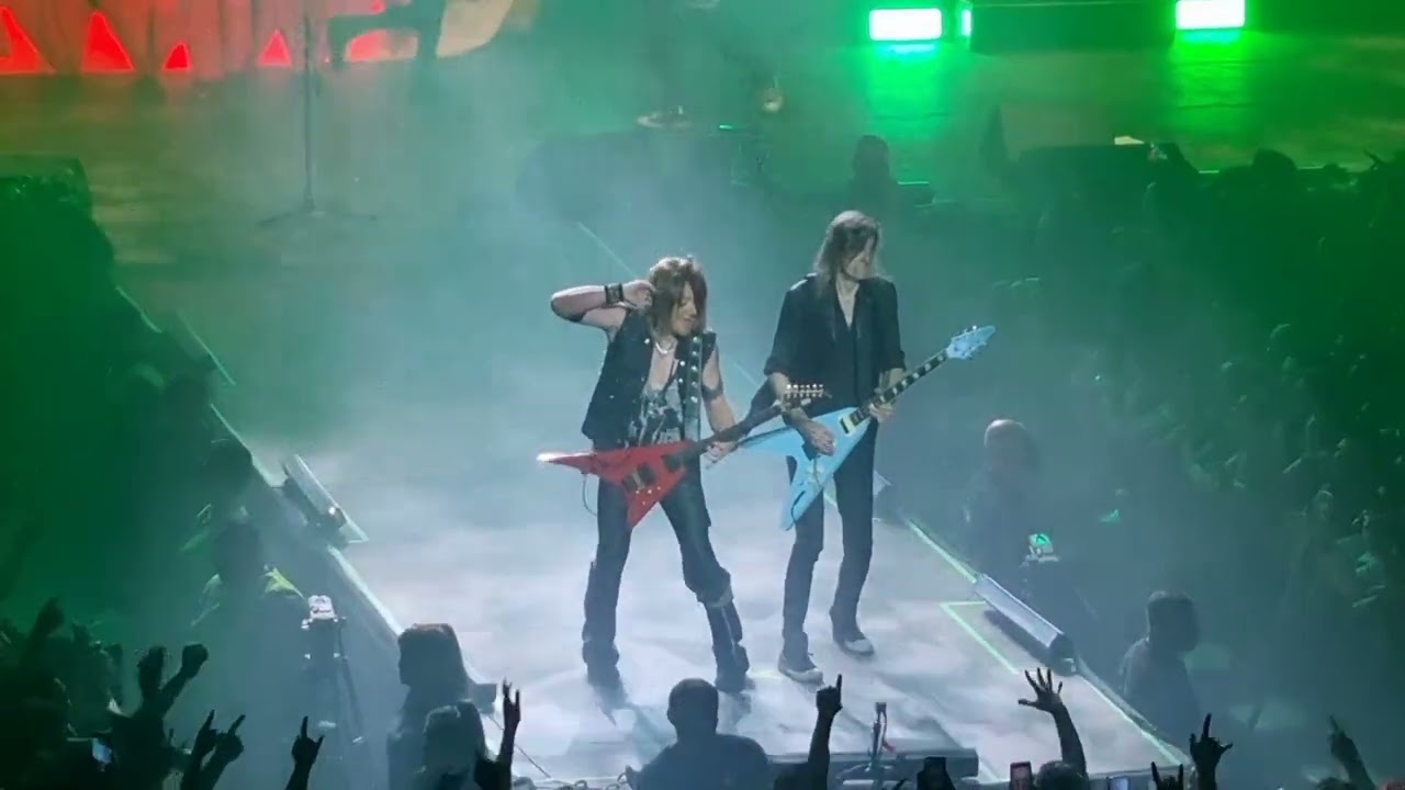 Helloween - Luna Park 02/10/2022 - Medley / Heavy Metal Is The Law