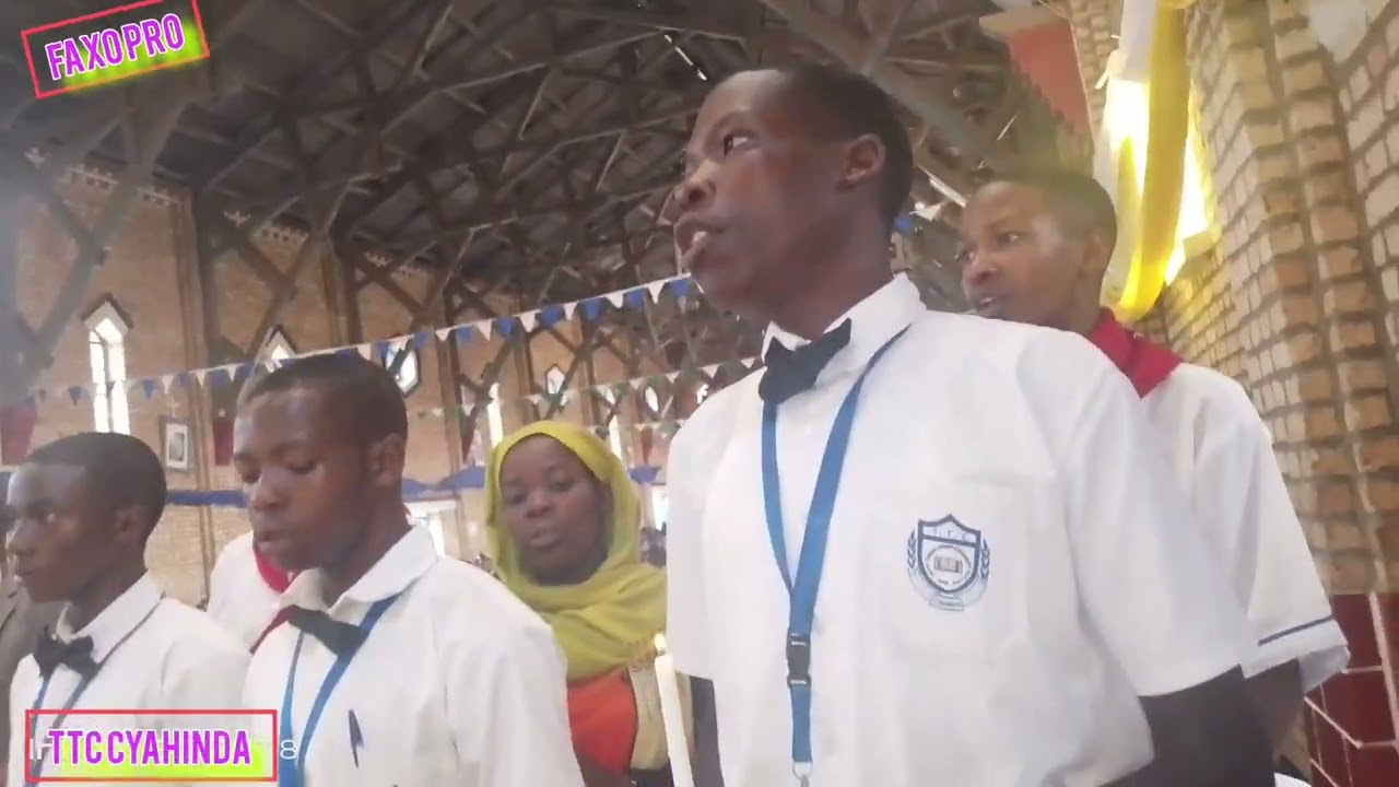 TTC CYAHINDA : ISENDEREZWA RYA ROHO MUTAGATIFU CHARISMATIQUE