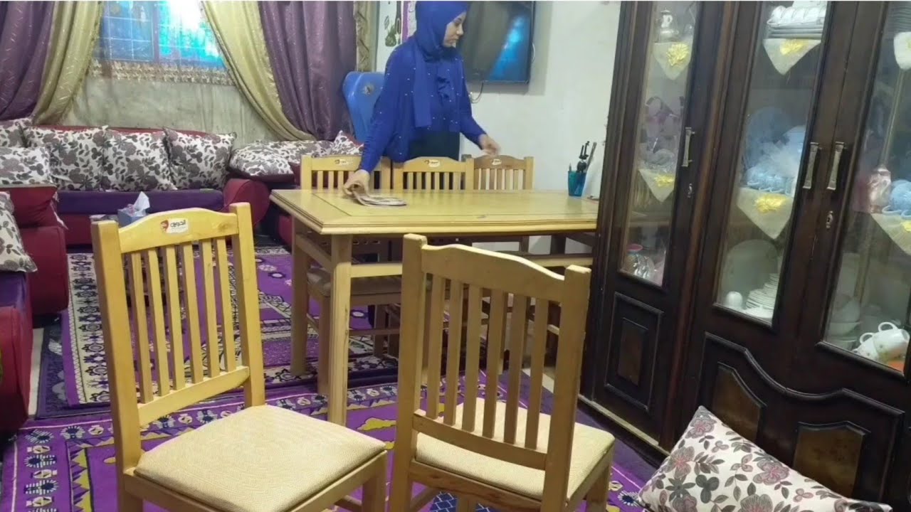 روتيني طول اليوم//مقعدتش علي حيلي علشان أكون ست شاطرة ونظيفة مع//عالم هبه