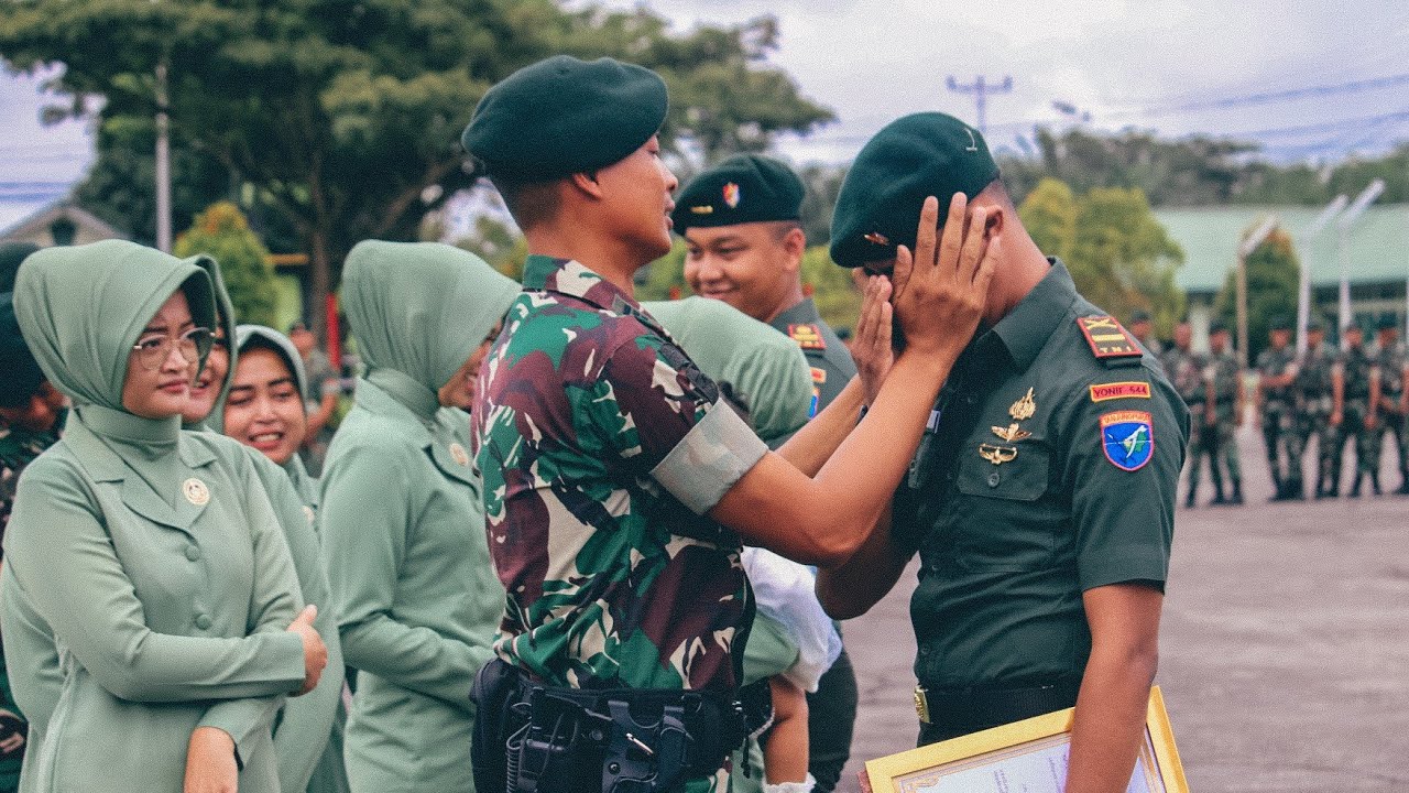 TANGIS HARU PELEPASAN PERSONIL PINDAH SATUAN